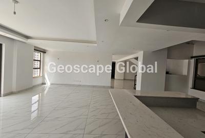 4 Bed Apartment with En Suite in Westlands Area