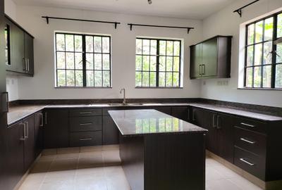 4 Bed House with En Suite in Runda - 3