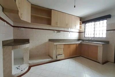 4 Bed Townhouse with En Suite at Lavington Green - 2