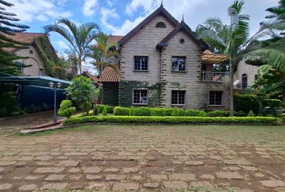 5 Bed Townhouse with En Suite at Off Othaya Road