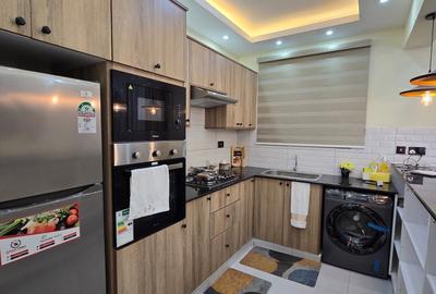 3 Bed Apartment with En Suite at Beach Road - 4