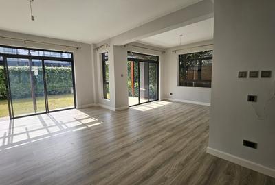 4 Bed Townhouse with En Suite at Five Star Paradise