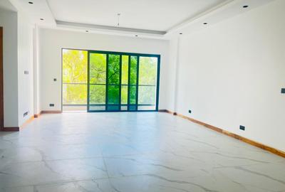 2 Bed Apartment with En Suite in Westlands Area - 4