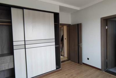 3 Bed Apartment with En Suite in Kilimani - 2