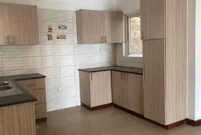 4 Bed Apartment with En Suite at Parklands - 2