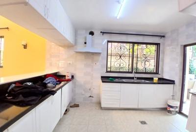 5 Bed Townhouse with En Suite at Lavington Green - 2