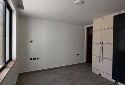 5 Bed Townhouse with En Suite at Maji Mazuri - 3