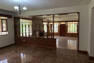 5 Bed House with En Suite in Nyari - 3