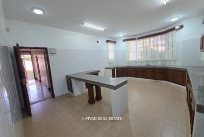 4 Bed House with Garden in Runda - 4