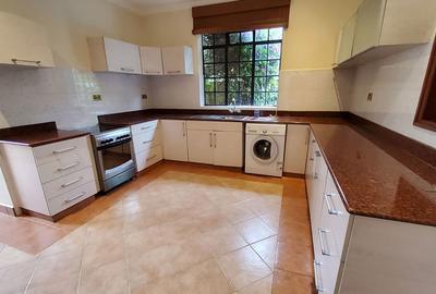 2 Bed House with En Suite in Kitisuru