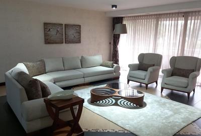 Serviced 3 Bed Apartment with En Suite in Riverside