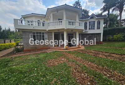 5 Bed House with En Suite in Runda