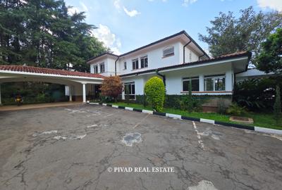 5 Bed House with Garden in Gigiri