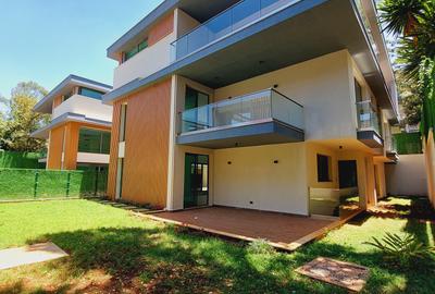 5 Bed Townhouse with En Suite in Lavington