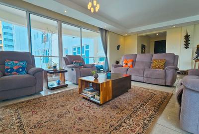 Furnished 3 Bed Apartment with En Suite in Riverside