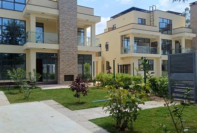 4 Bed House with En Suite in Karen