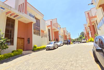 5 Bed Townhouse with En Suite at Chalbi Drive