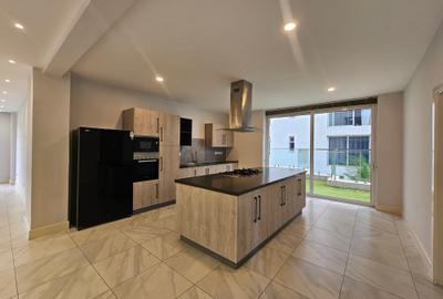 3 Bed Apartment with En Suite in Westlands Area - 3