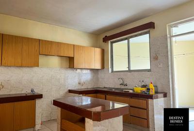 3 Bed Apartment with En Suite in Kileleshwa - 3