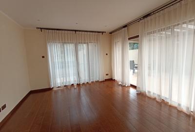 5 Bed Townhouse with En Suite in Lavington