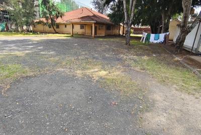 0.9 ac Commercial Property with Fibre Internet at James Gichuru