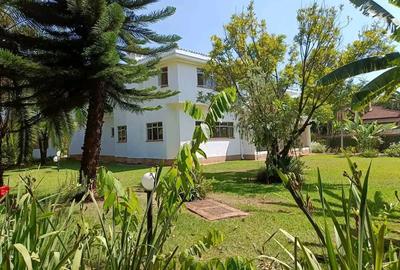 5 Bed Townhouse with En Suite at Runda