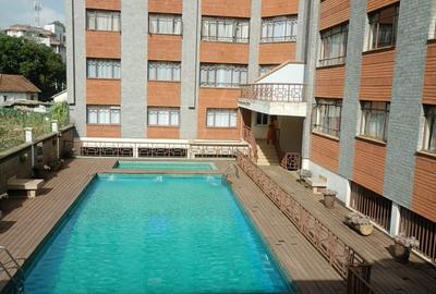 1 Bed Apartment with Swimming Pool in Kilimani