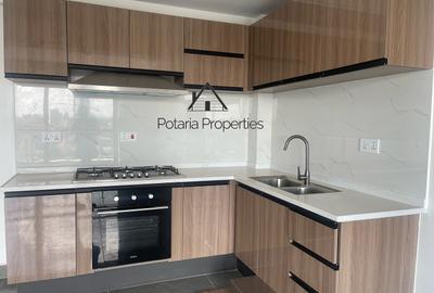 2 Bed Apartment with En Suite in Riverside