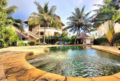 Furnished 2 Bed Apartment with En Suite in Diani - 4