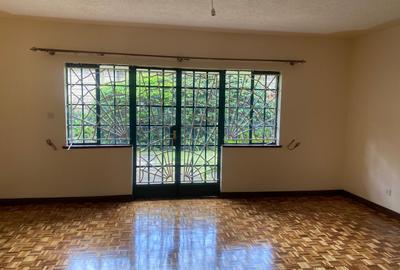 4 Bed Townhouse with En Suite in Kileleshwa
