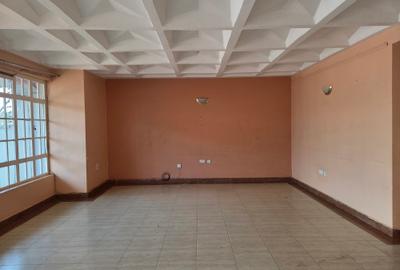 4 Bed House with Walk In Closet at Varsityville