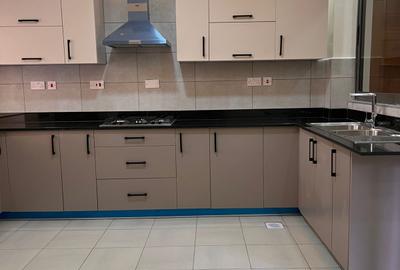 3 Bed Apartment with Borehole in Kilimani - 3