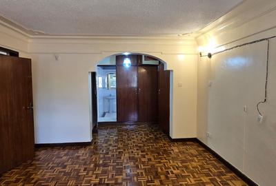 4 Bed Townhouse with En Suite in Lavington - 2