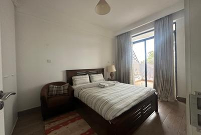 Serviced 2 Bed Apartment with En Suite in Westlands Area