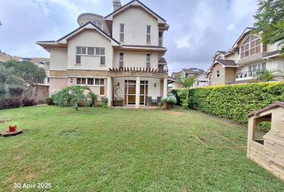 5 Bed Townhouse with En Suite in Lavington