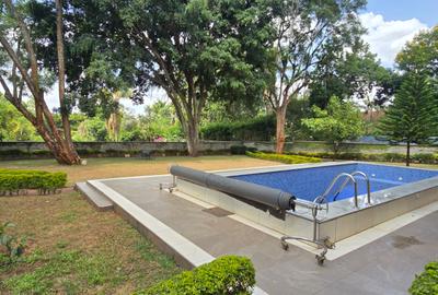 5 Bed House with En Suite at Whispers Avenue - 4