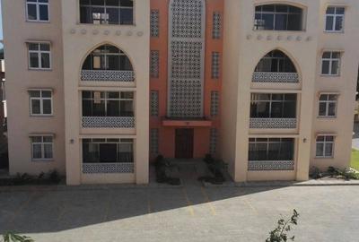 2 Bed Apartment with En Suite at Mt Kenya - 4