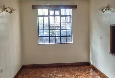 2 Bed Apartment with En Suite in Lavington