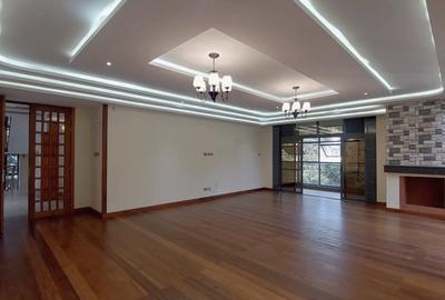 7 Bed Townhouse with En Suite in Nyari