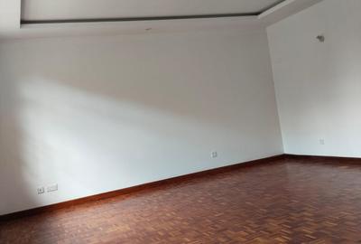 4 Bed Townhouse with En Suite in Lavington - 2
