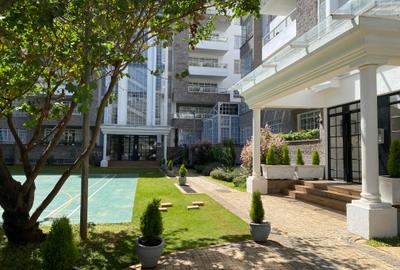 3 Bed Apartment with En Suite in Lavington