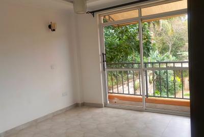 1 Bed House with En Suite in Nyari - 4
