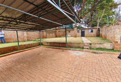 4 Bed House with En Suite at Lavington Green
