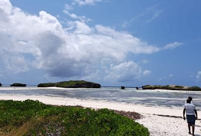 3.5 ac Land in Watamu - 4