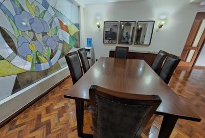 Furnished 3 Bed Apartment with En Suite in Riverside