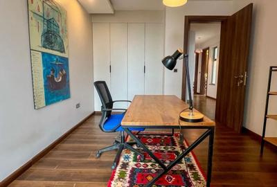 Serviced 3 Bed Apartment with En Suite in Brookside - 4