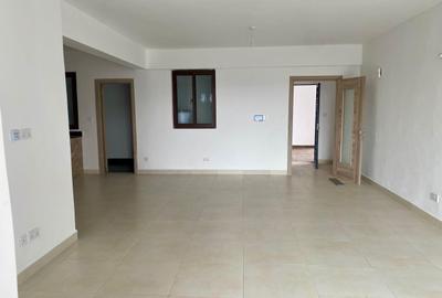 3 Bed Apartment with En Suite in Rhapta Road