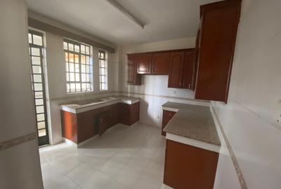 3 Bed Apartment with En Suite at Kilimani