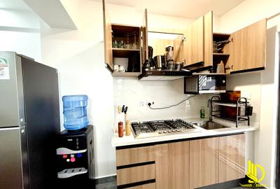 Furnished 1 Bed Apartment with En Suite at Riverside Dr
