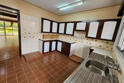 3 Bed Townhouse with En Suite at Rhapta Road